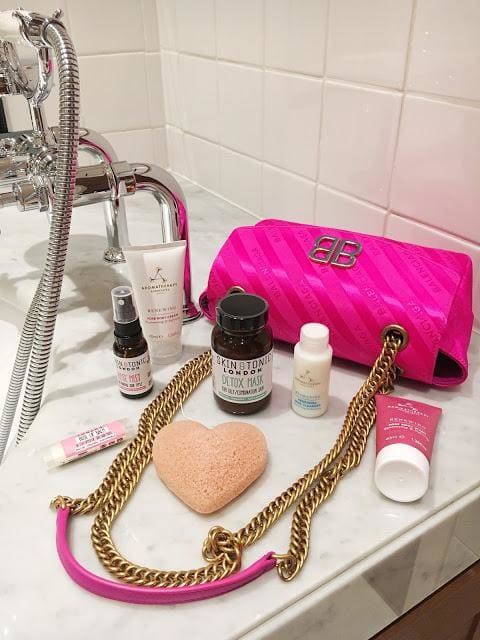 my valentine's date night routine with THE FIND by blogger stelouche babouche
